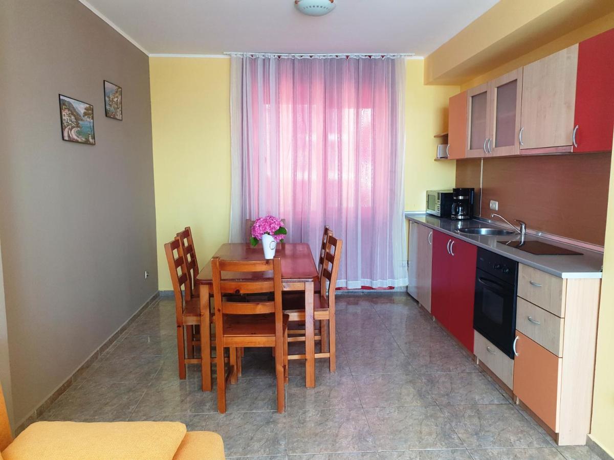 Dolce Vita Apart Complex Aparthotel Sveti Vlas Exteriör bild